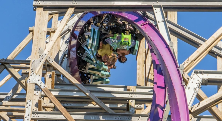 iron gwazi Foto Seaworld Parks and Entertainment